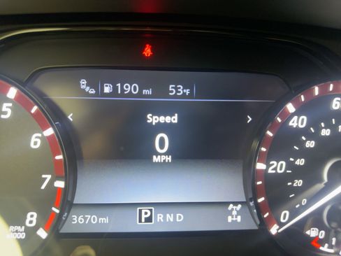 Used 2025 Nissan Frontier PRO-4X w/ Pro Convenience Package image 18