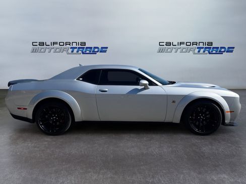 Used 2020 Dodge Challenger R/T Scat Pack image 4