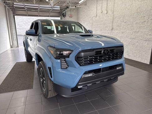 New 2026 Toyota Tacoma TRD Sport image 2