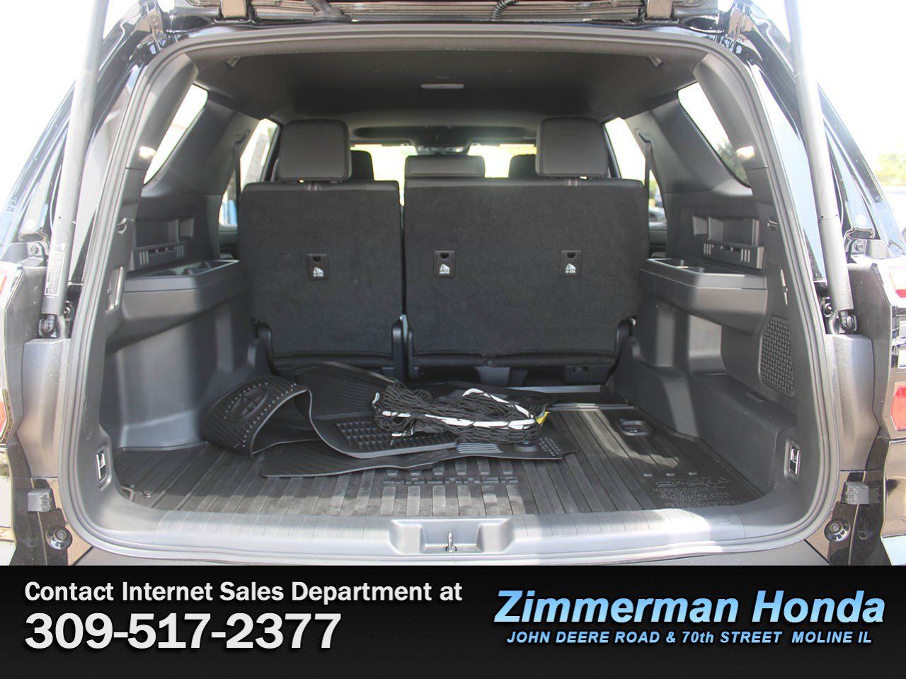 Used 2025 Toyota 4Runner Limited w/ Tow Technology Package AWD/4WD image 7