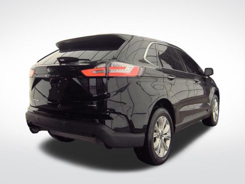 Used 2024 Ford Edge Titanium AWD/4WD image 5