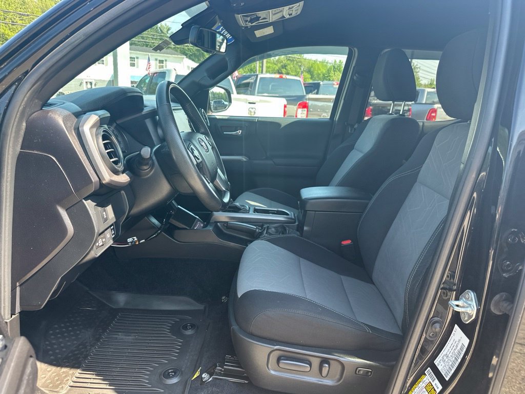 Used 2023 Toyota Tacoma TRD Off-Road AWD/4WD image 12