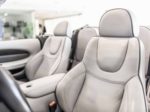 Used 2002 Aston Martin DB7 Vantage image 18