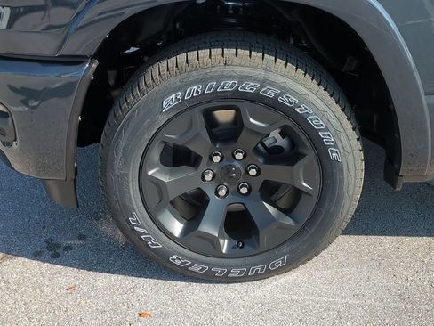 New 2026 RAM 1500 4x4 Crew Cab image 11