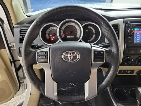 Used 2013 Toyota Tacoma PreRunner w/ SR5 Pkg RWD image 26