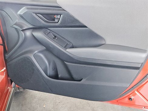 Used 2024 Subaru Crosstrek 2.0i Premium image 32