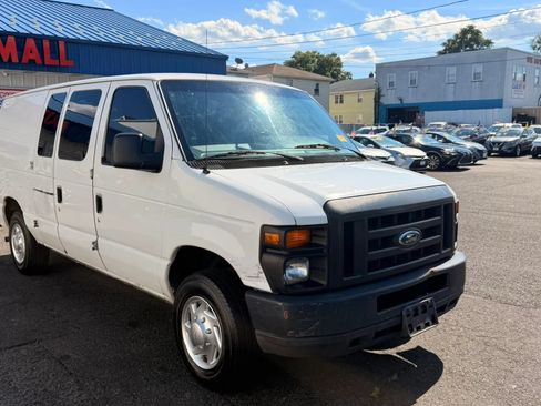 Used 2009 Ford E-150 and Econoline 150 RWD image 2