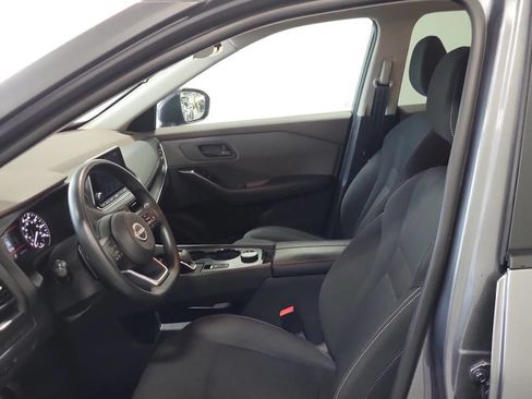 Used 2023 Nissan Rogue S AWD/4WD image 6