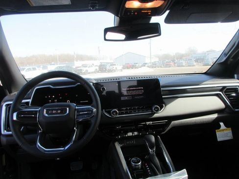 New 2026 GMC Canyon Elevation w/ Convenience Package image 16