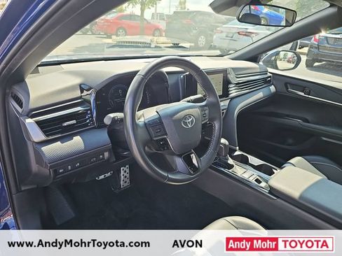 Used 2025 Toyota Camry SE FWD image 9