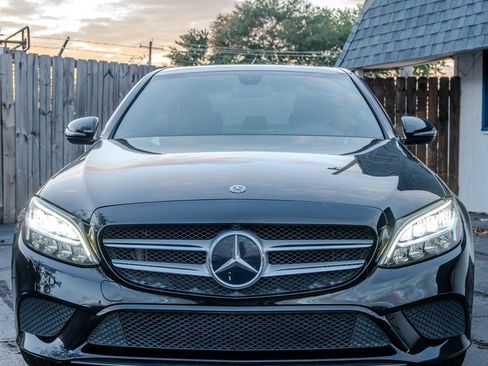 Used 2019 Mercedes-Benz C 300 Sedan w/ Premium Package image 8
