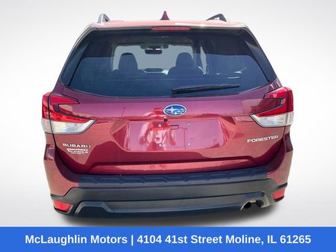 Used 2021 Subaru Forester Premium image 4