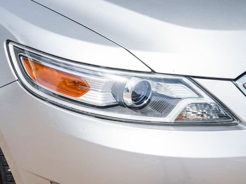 Used 2010 Ford Taurus SHO image 45