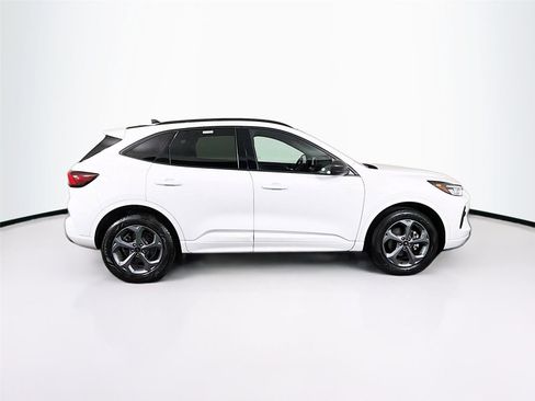 Used 2023 Ford Escape ST-Line image 8