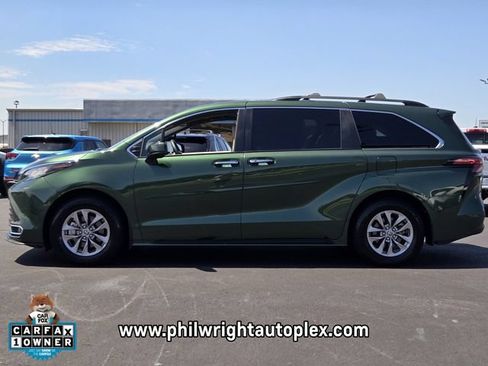 Used 2022 Toyota Sienna XLE FWD image 6