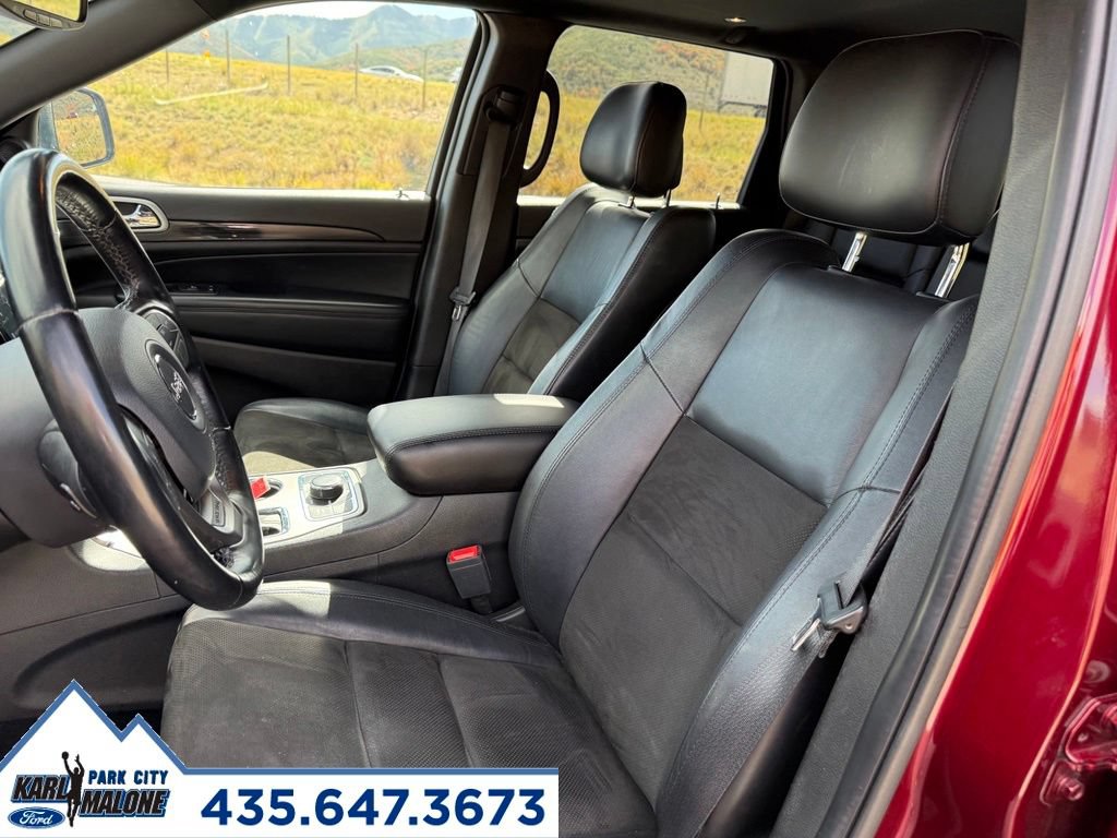 Used 2020 Jeep Grand Cherokee Altitude AWD/4WD image 13