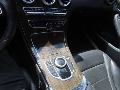 Used 2018 Mercedes-Benz C 300 4MATIC Sedan image 23