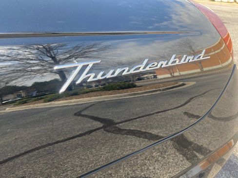 Used 2004 Ford Thunderbird image 5