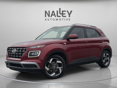 Used 2023 Hyundai Venue Limited w/ Cargo Package image 1