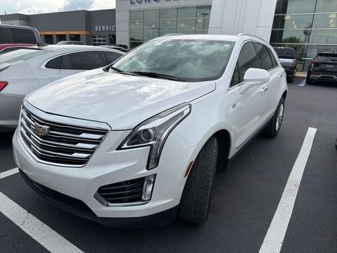 Used 2019 Cadillac XT5 AWD image 1