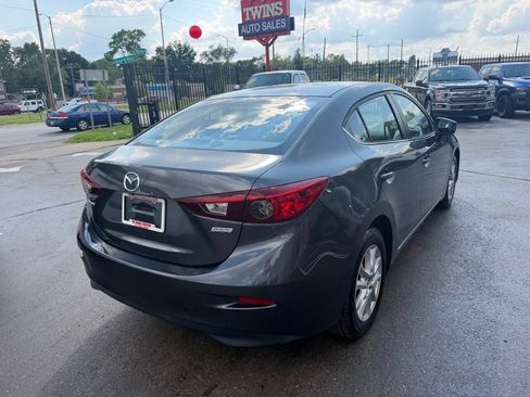 Used 2016 MAZDA MAZDA3 i Sport w/ Preferred Equipment Package FWD image 5