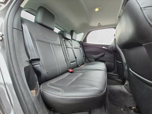 Used 2012 Ford Focus Titanium FWD image 15