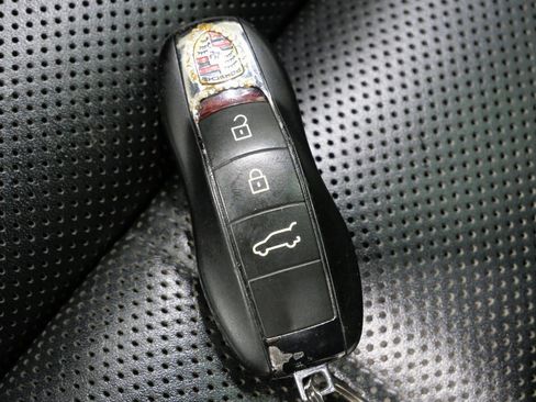 Used 2019 Porsche Macan image 30