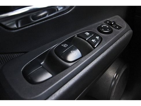 Used 2023 Nissan Kicks SV FWD image 22
