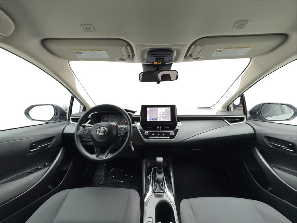 Used 2025 Toyota Corolla LE FWD image 37