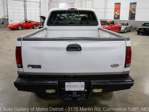 Used 2000 Ford F350 XL image 5