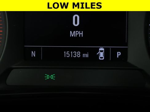 Used 2024 Chevrolet Trax LS w/ LS Convenience Package image 5