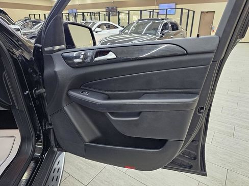 Used 2018 Mercedes-Benz GLE 350 w/ Premium 1 Package image 42