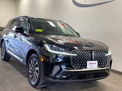 New 2026 Lincoln Aviator Premiere image 2