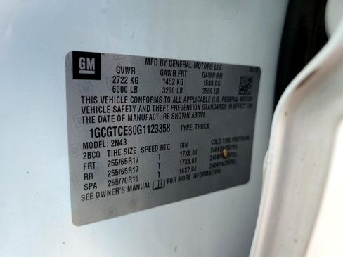 Used 2016 Chevrolet Colorado LT w/ LT Convenience Package image 36