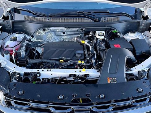 New 2026 Chevrolet Trax RS w/ Sunroof Package image 10