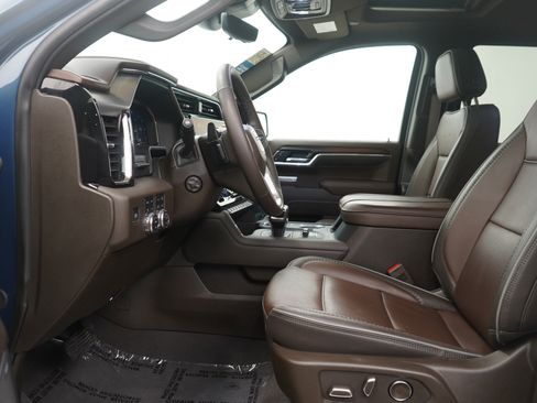 Used 2025 GMC Sierra 1500 Denali w/ Denali Reserve Package AWD/4WD image 23
