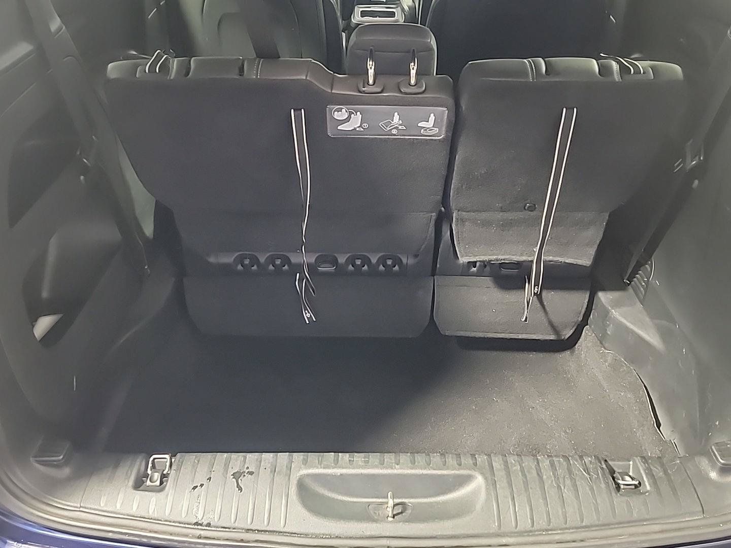 Used 2019 Chrysler Pacifica Touring-L Plus w/ Advanced Safetytec Group FWD image 10