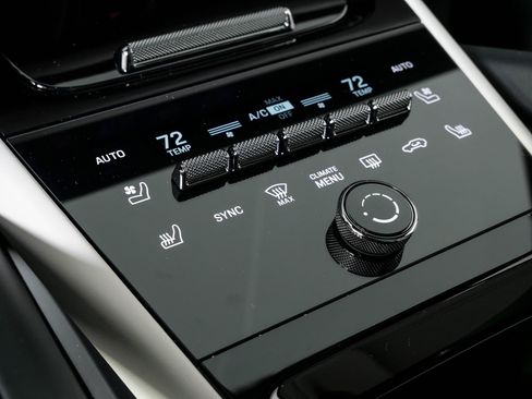 New 2026 Porsche Cayenne AWD/4WD image 18