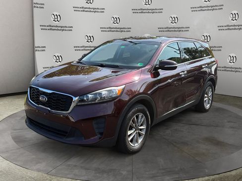 Used 2019 Kia Sorento FWD V6 image 1