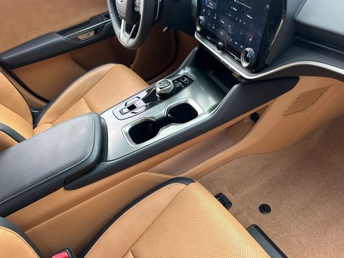 Used 2025 Lexus RZ 300e image 30