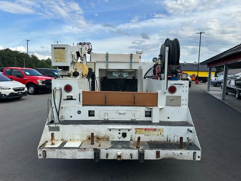 Used 2017 Ford F550 4x4 Crew Cab Super Duty image 31