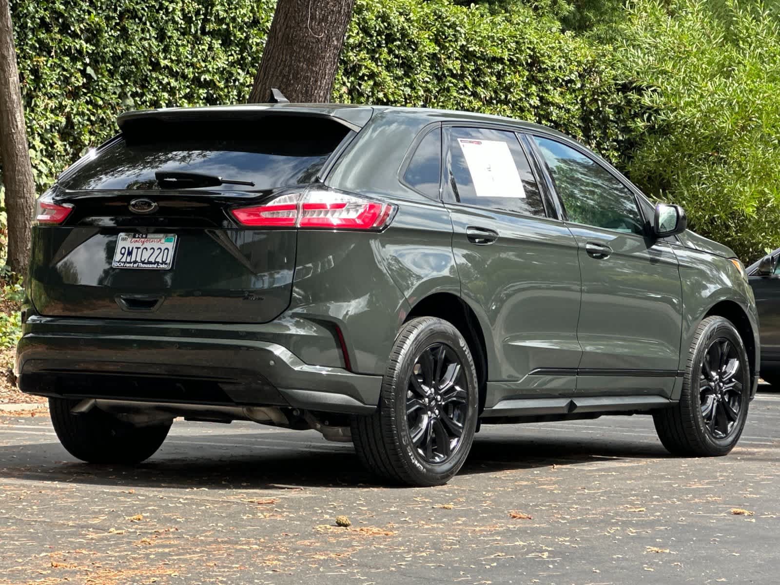 Certified 2024 Ford Edge SE w/ Black Appearance Package AWD/4WD image 2
