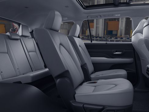 New 2026 Toyota Grand Highlander AWD Hybrid image 2