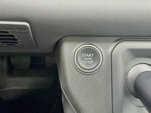 Used 2023 Land Rover Defender 90 X-Dynamic SE AWD/4WD image 20