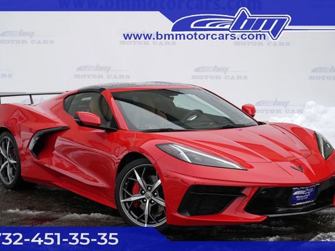 Used 2021 Chevrolet Corvette Stingray Preferred Cpe w/ Engine Appearance Package image 1