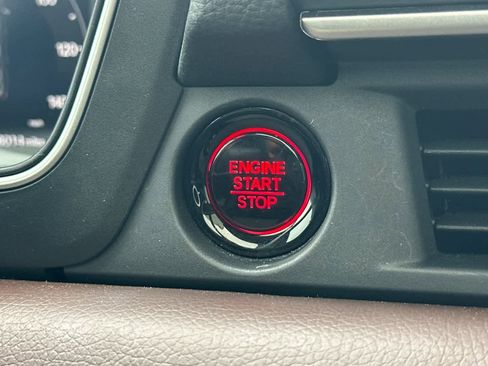 Certified 2023 Honda Pilot Elite image 27