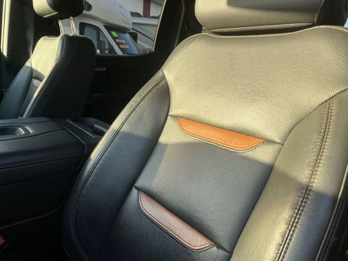 Used 2021 GMC Sierra 1500 AT4 w/ AT4 Preferred Package image 21