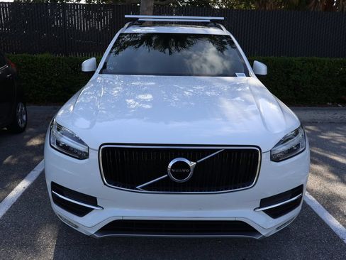 Used 2019 Volvo XC90 T5 Momentum w/ Protection Package Premier FWD image 5