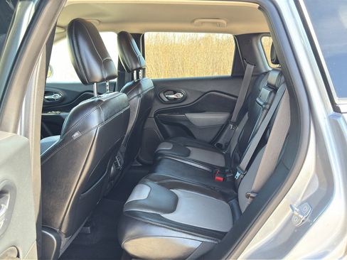 Used 2014 Jeep Cherokee Limited w/ Luxury Group image 33