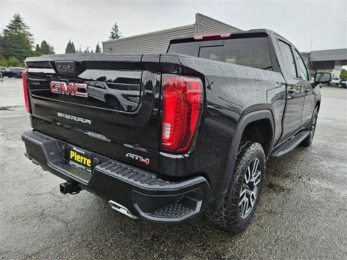 Used 2022 GMC Sierra 1500 AT4 w/ AT4 Preferred Package image 4